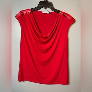 Blouse with oval neck